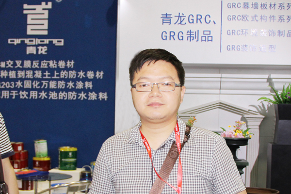 青龍集團(tuán)營(yíng)銷(xiāo)副總監(jiān)賀金龍先生